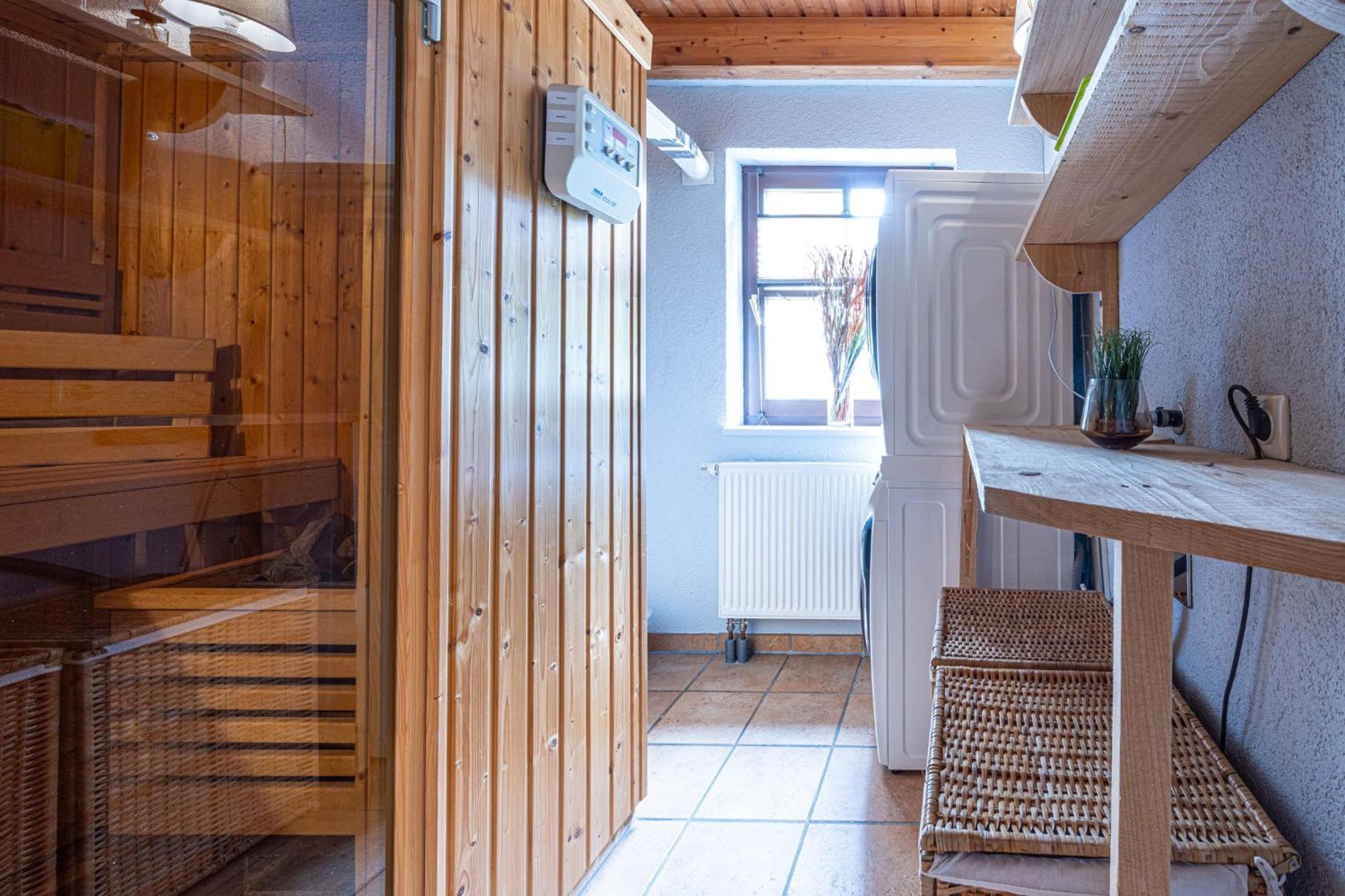 Wellnessparadies Mit Sauna Und Whirlpool كراكو آم زيه المظهر الخارجي الصورة
